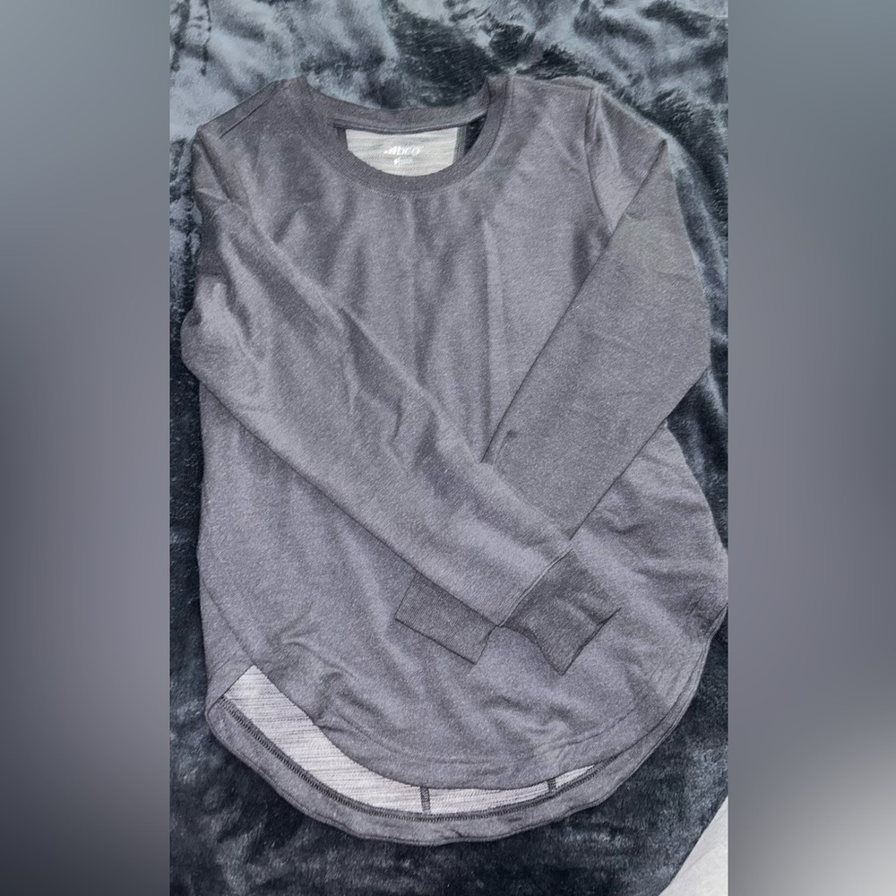 BCG Long sleeved top
